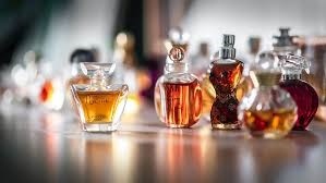Perfume Side Effects: कैसे छीन लेता है पिता बनने का सुख!