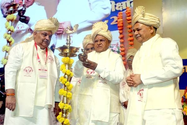 समाज के लिए उपयोगी और सक्षम व्यक्ति बनाना ही शिक्षा : राज्यपाल श्री पटेल